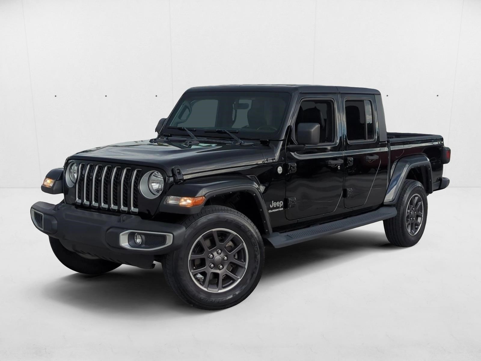 2022 Jeep Gladiator Overland's photo