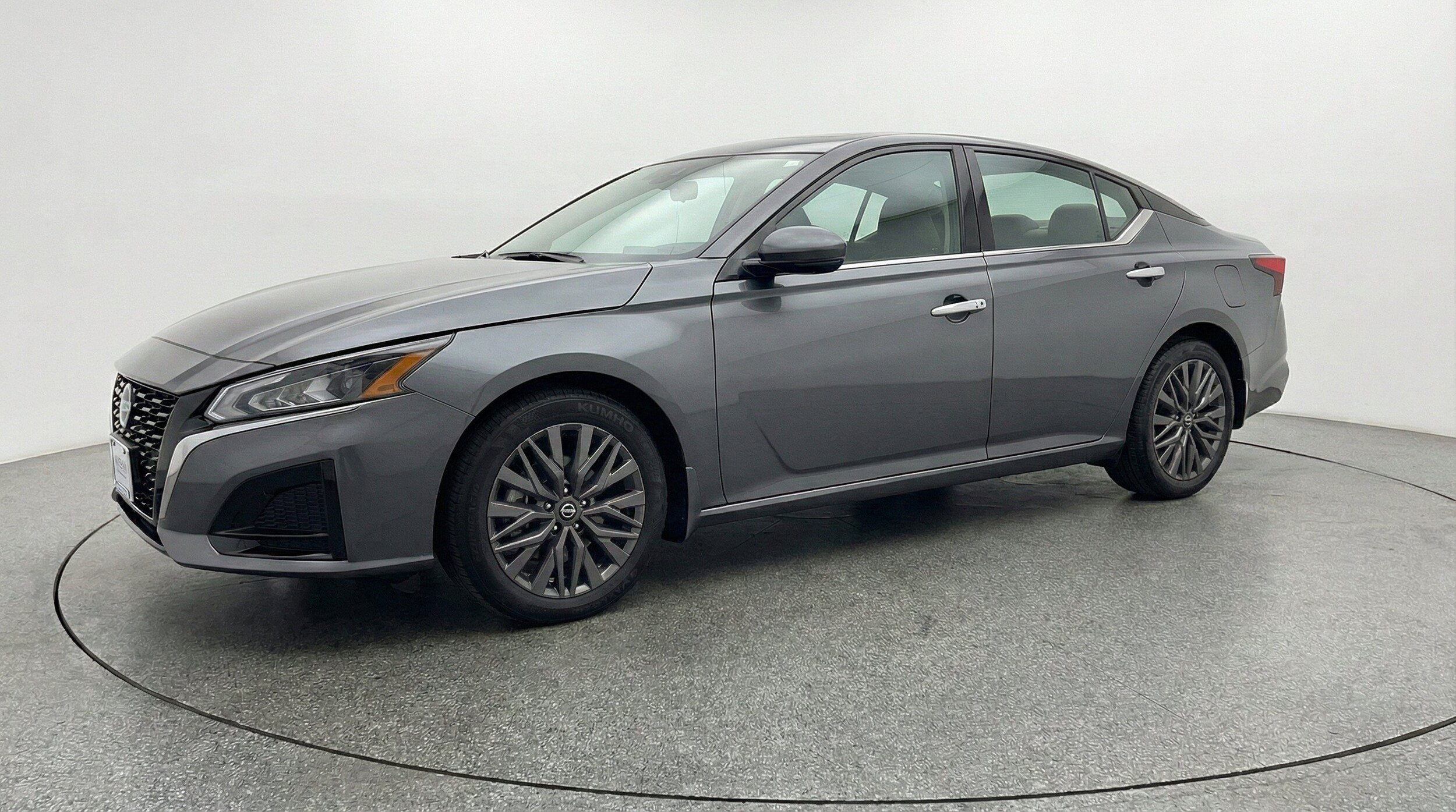Thumbnail: 2025 Nissan Altima - 3
