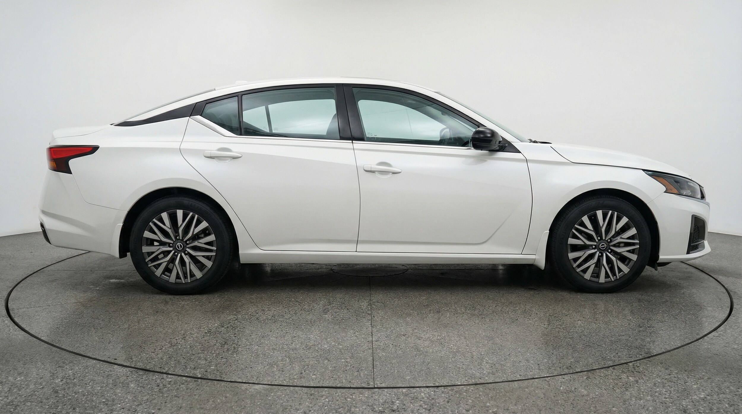 Thumbnail: 2025 Nissan Altima - 8