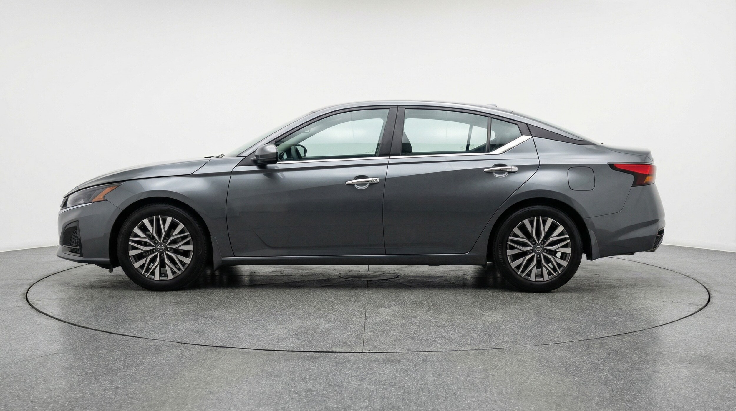 Thumbnail: 2025 Nissan Altima - 4