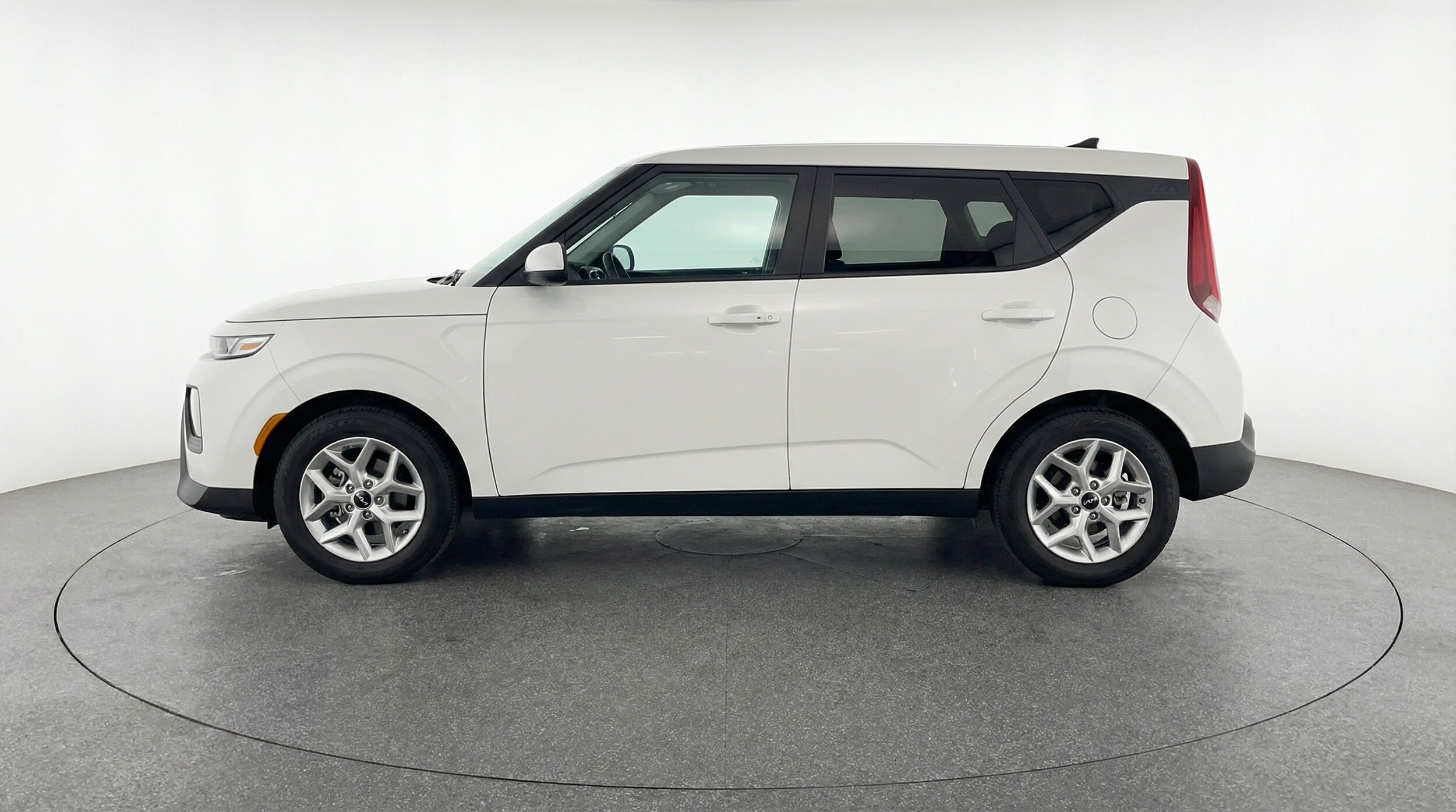 Thumbnail: 2025 Kia Soul - 4