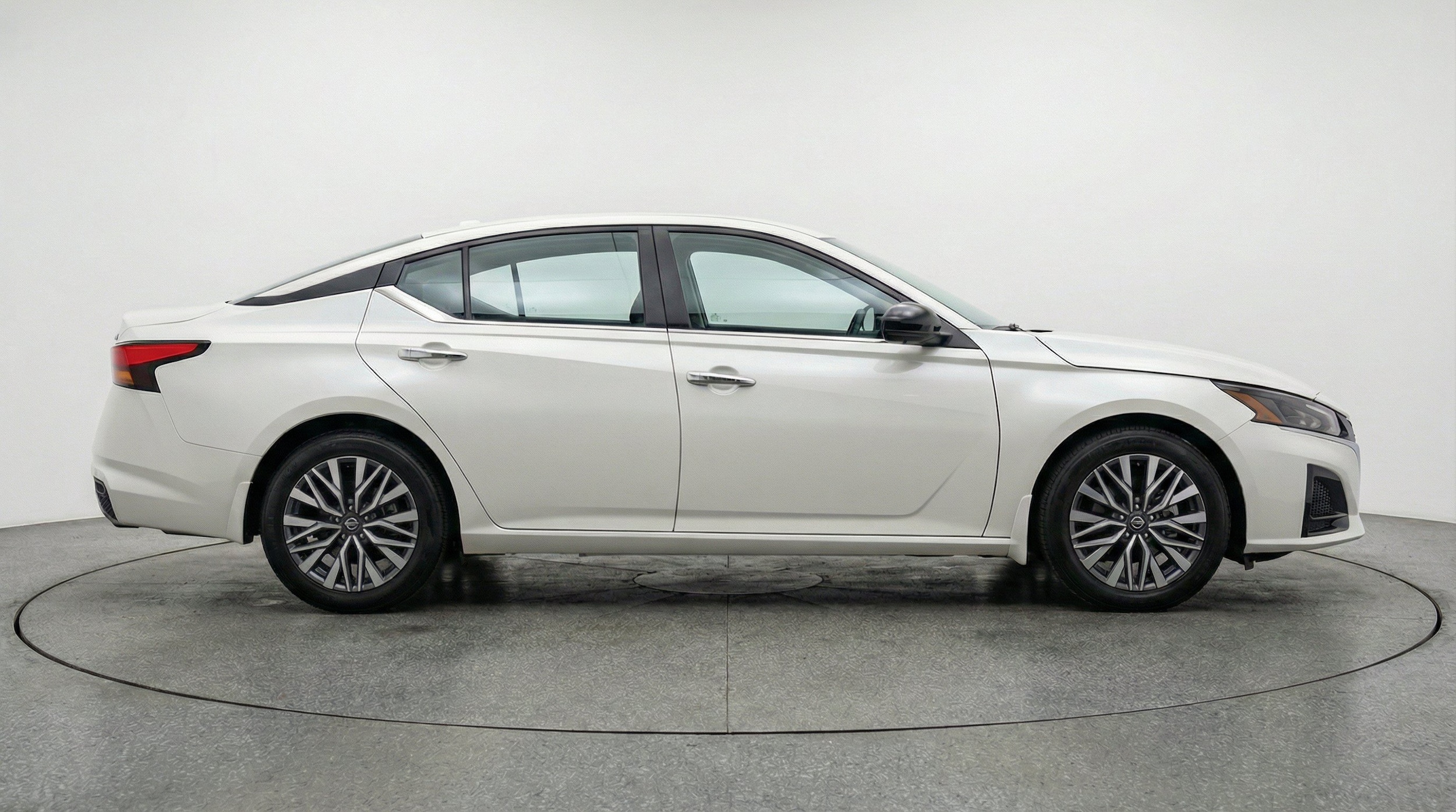 Thumbnail: 2025 Nissan Altima - 11