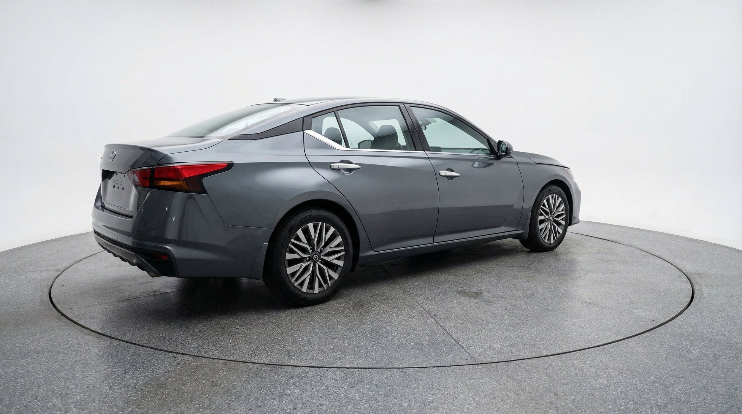 Thumbnail: 2025 Nissan Altima - 9
