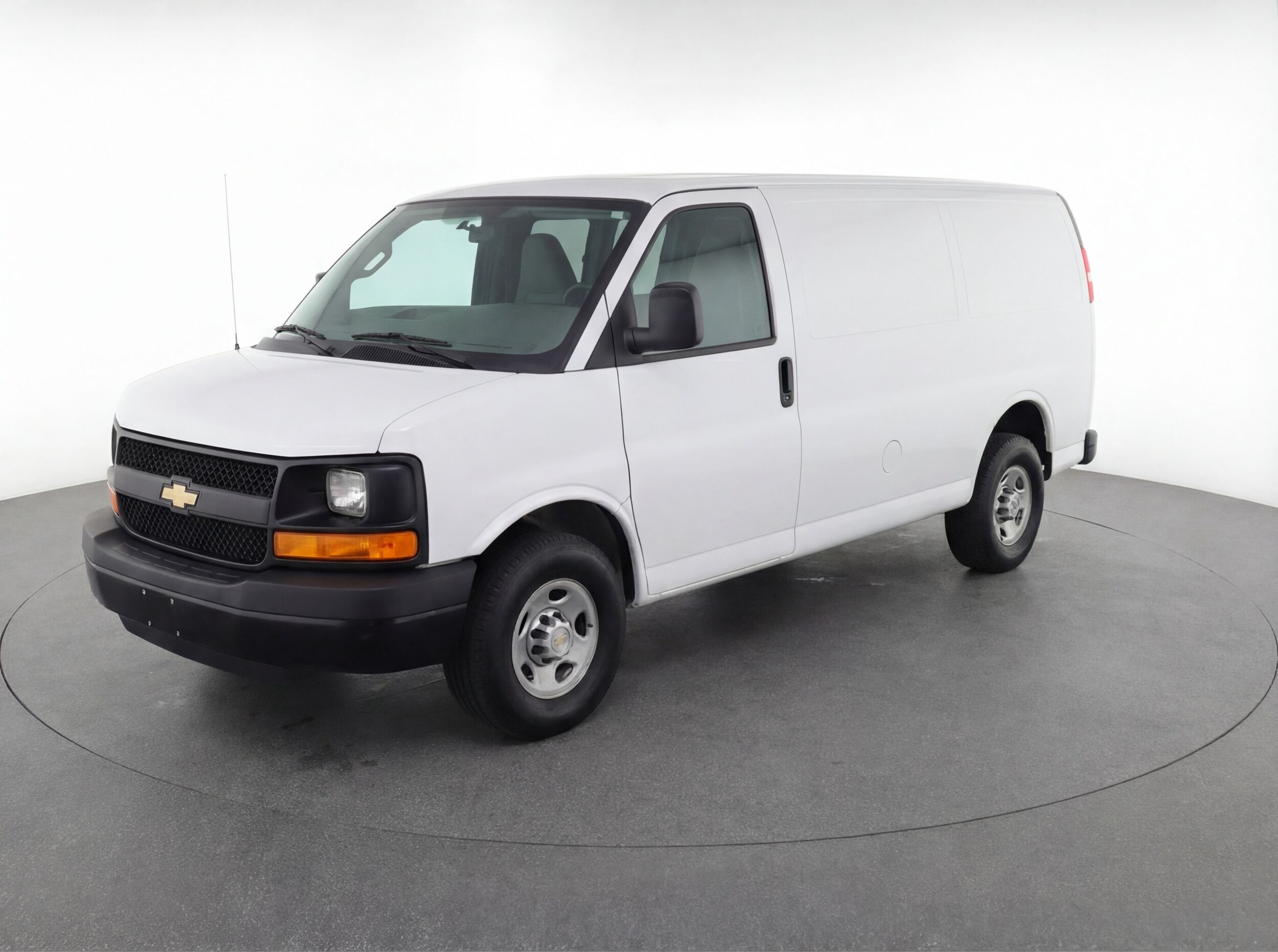 Thumbnail: 2025 Chevrolet Express - 3