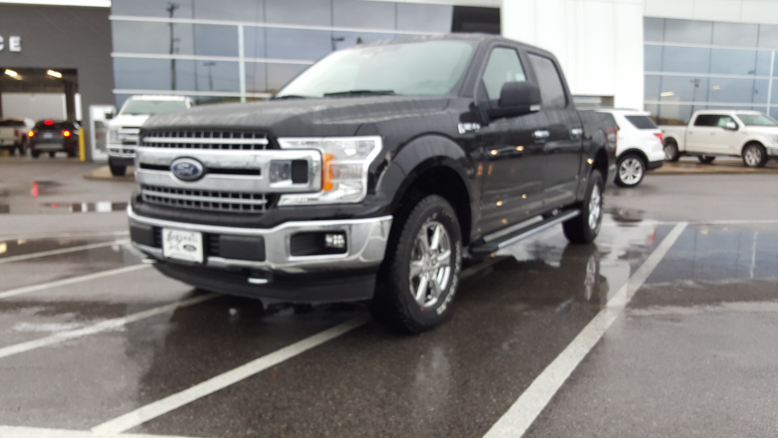 Marshall Ford Ford Dealership in Philadelphia MS