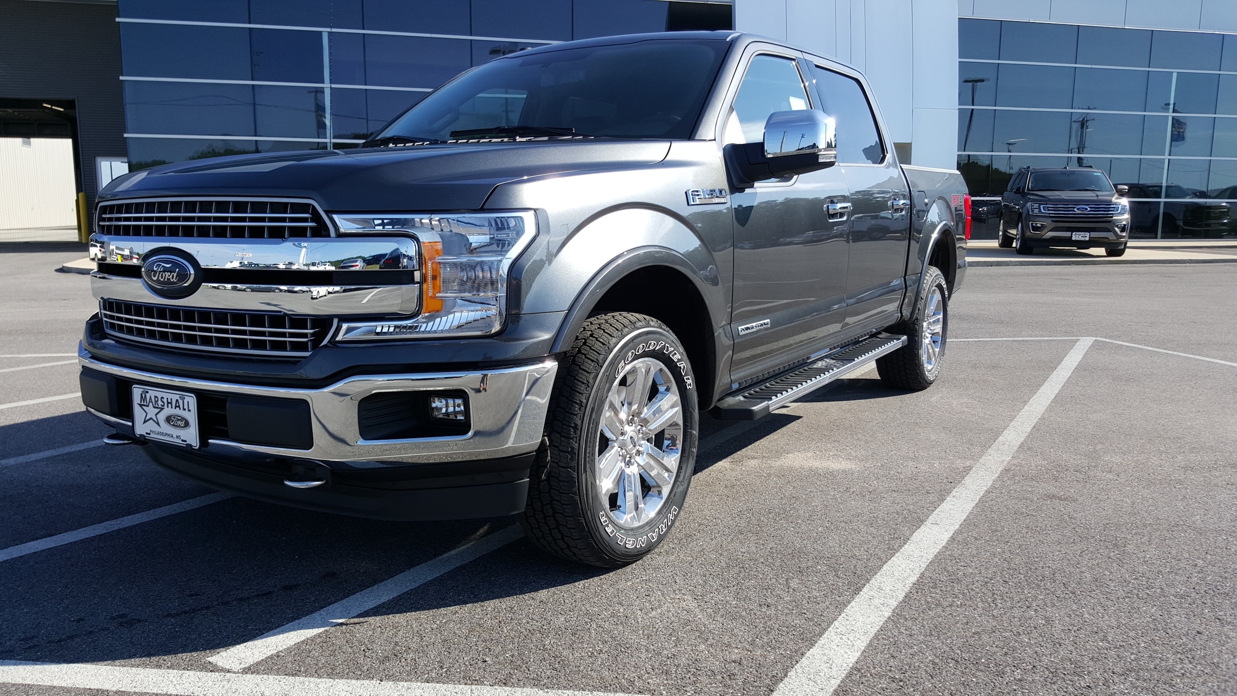 Marshall Ford Ford Dealership in Philadelphia MS