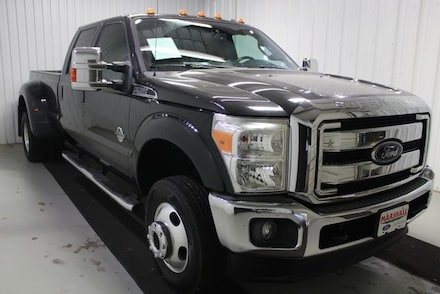 2016 Ford F-350 Lariat Truck Crew Cab