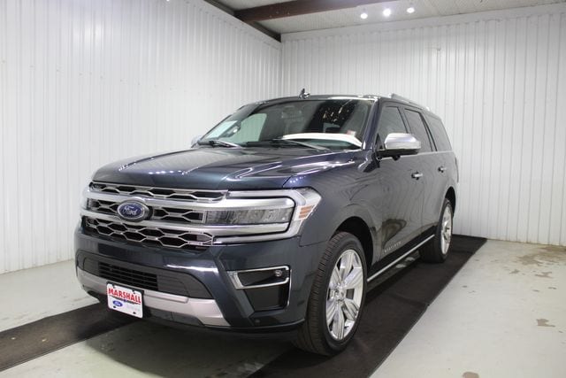 2023 Ford Expedition Platinum's photo
