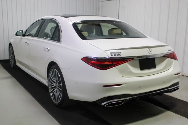2022 Mercedes Benz S 580 4MATIC photo 2