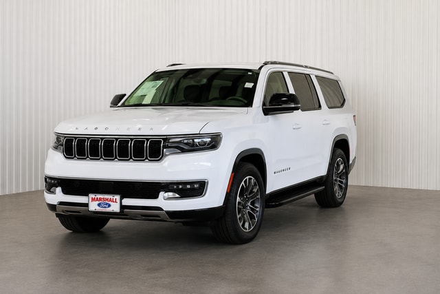 2023 Jeep Wagoneer L Series III 4WD's photo