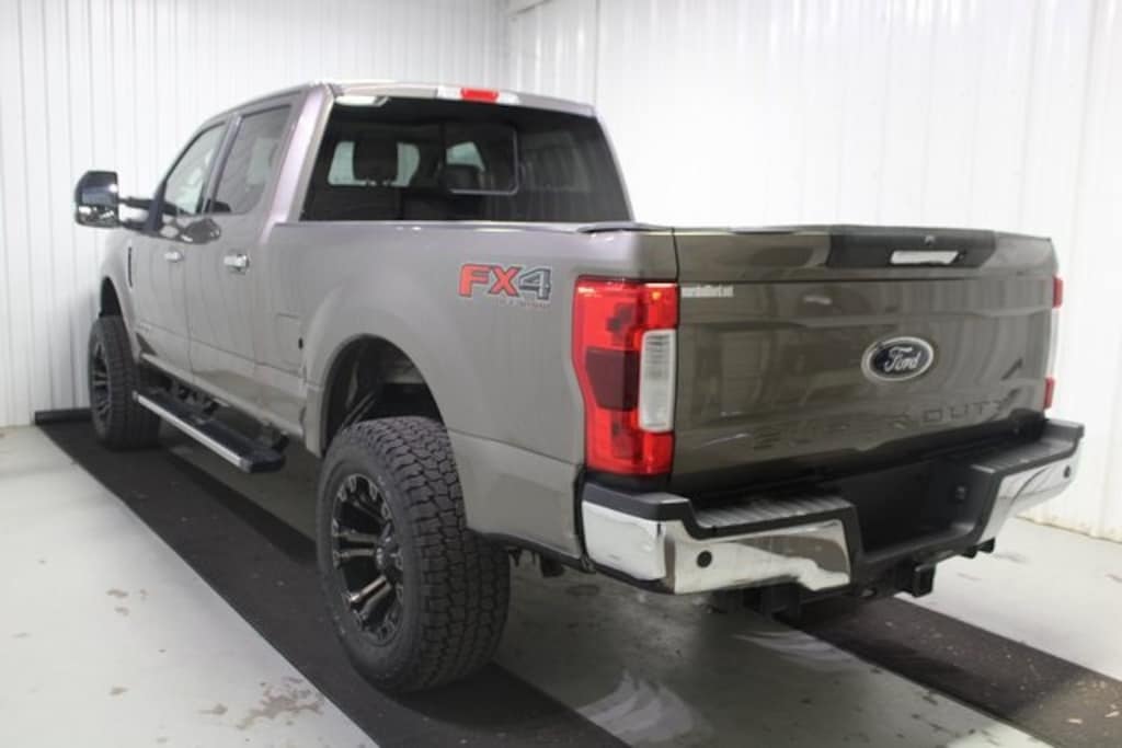 Used 2019 Ford F-250 Lariat Truck Crew Cab