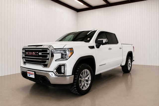 2022 GMC Sierra 4WD Crew Cab Short Box SLT's photo