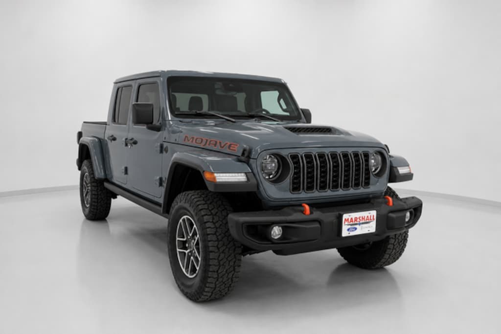 Used 2025 Jeep Gladiator Mojave Truck Crew Cab