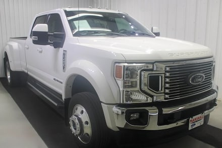2022 Ford F-450 Lariat Truck Crew Cab
