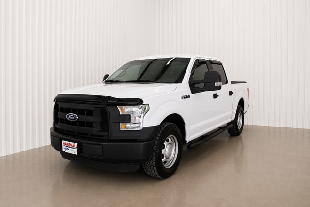 2015 Ford F-150 XL SuperCrew 145-in's photo