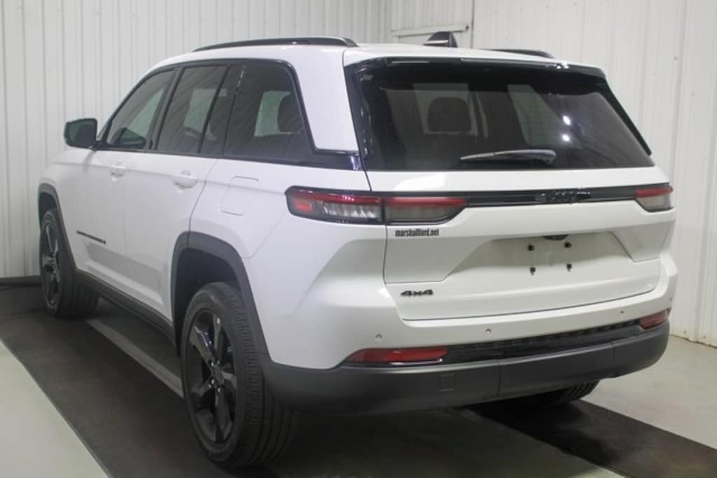 Used 2024 Jeep Grand Cherokee Altitude X SUV