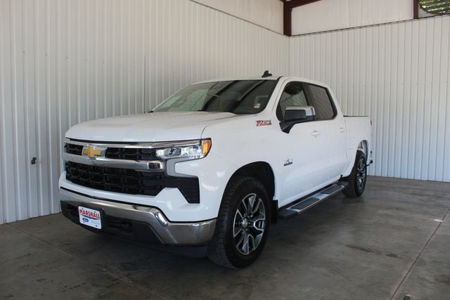 2022 Chevrolet Silverado 1500 LT 4X4 Crew Cab Short Box's photo