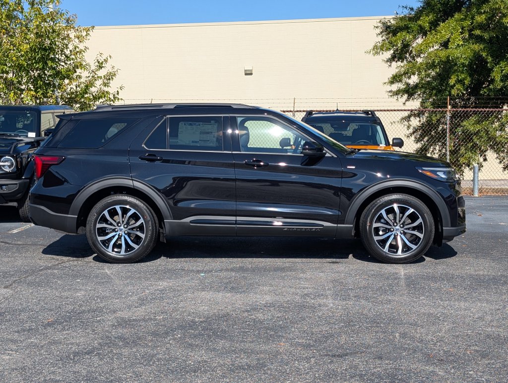 New 2027 Ford Explorer ST-Line SUV