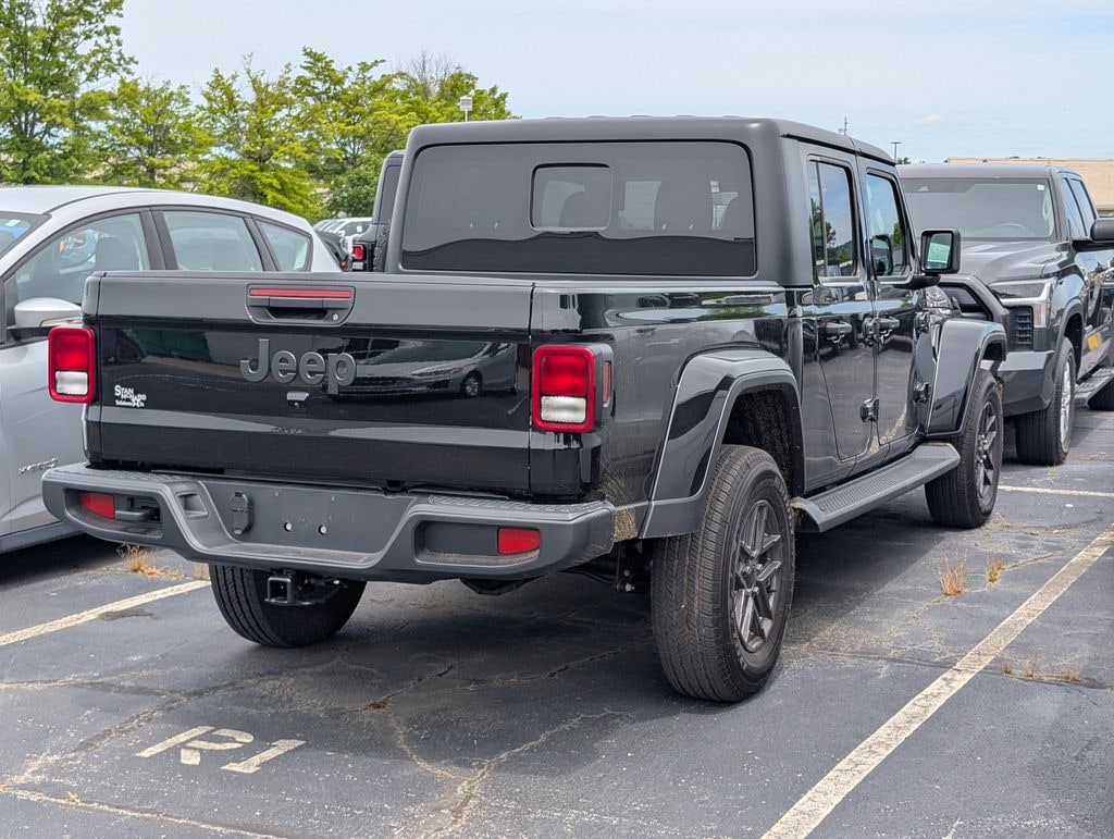 Used 2025 Jeep Gladiator Sport S Truck