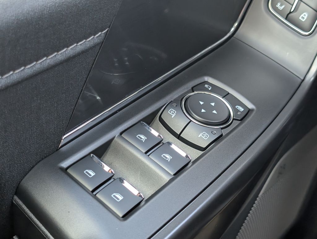 2025 Ford F-150 Lariat - Photo 14