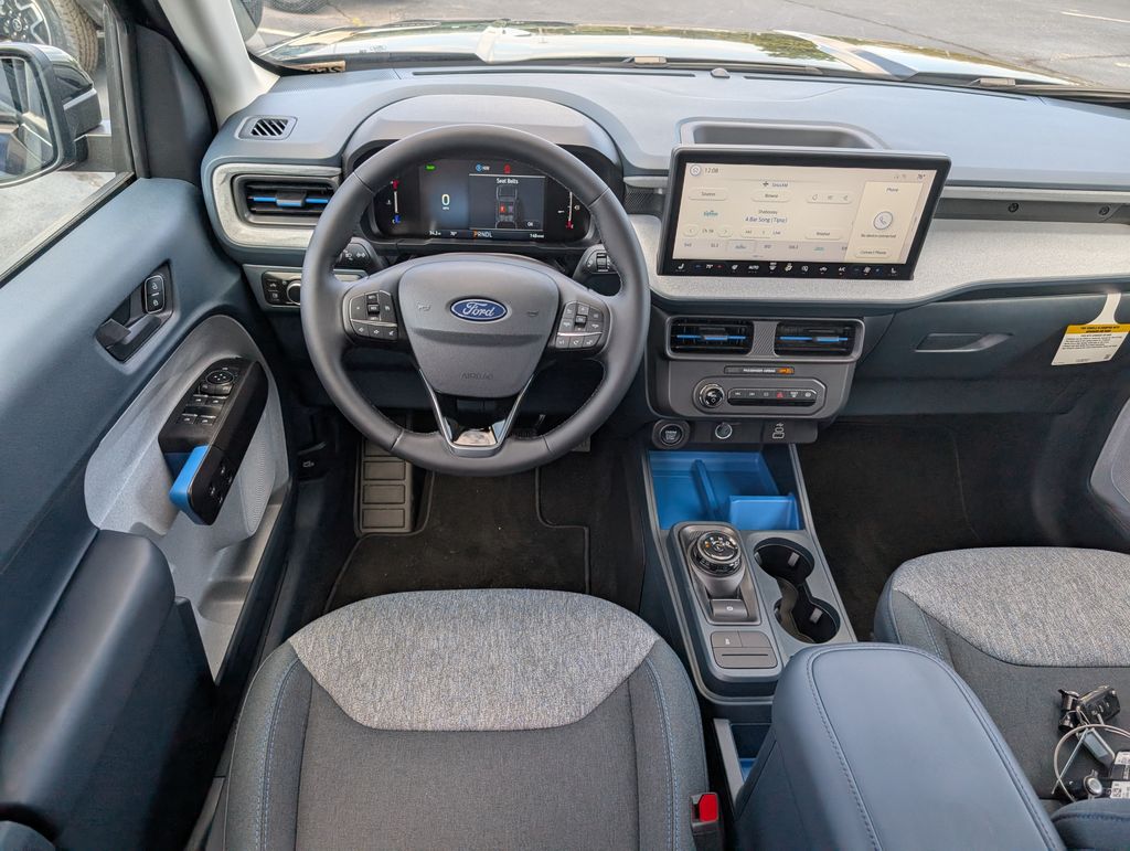 2025 Ford Maverick XLT - Photo 8
