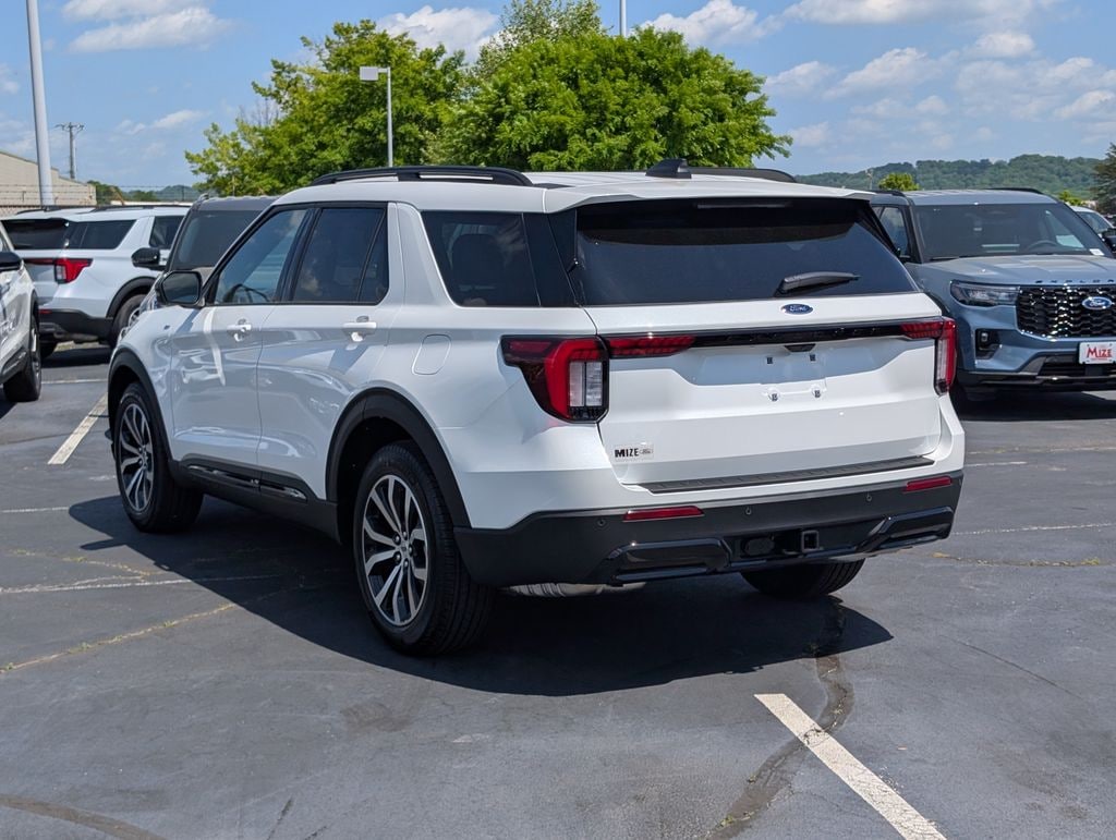 New 2026 Ford Explorer ST-Line SUV