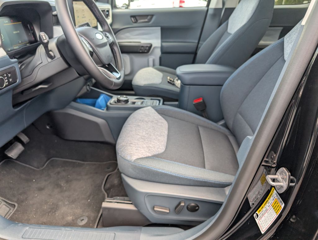 2025 Ford Maverick XLT - Photo 9