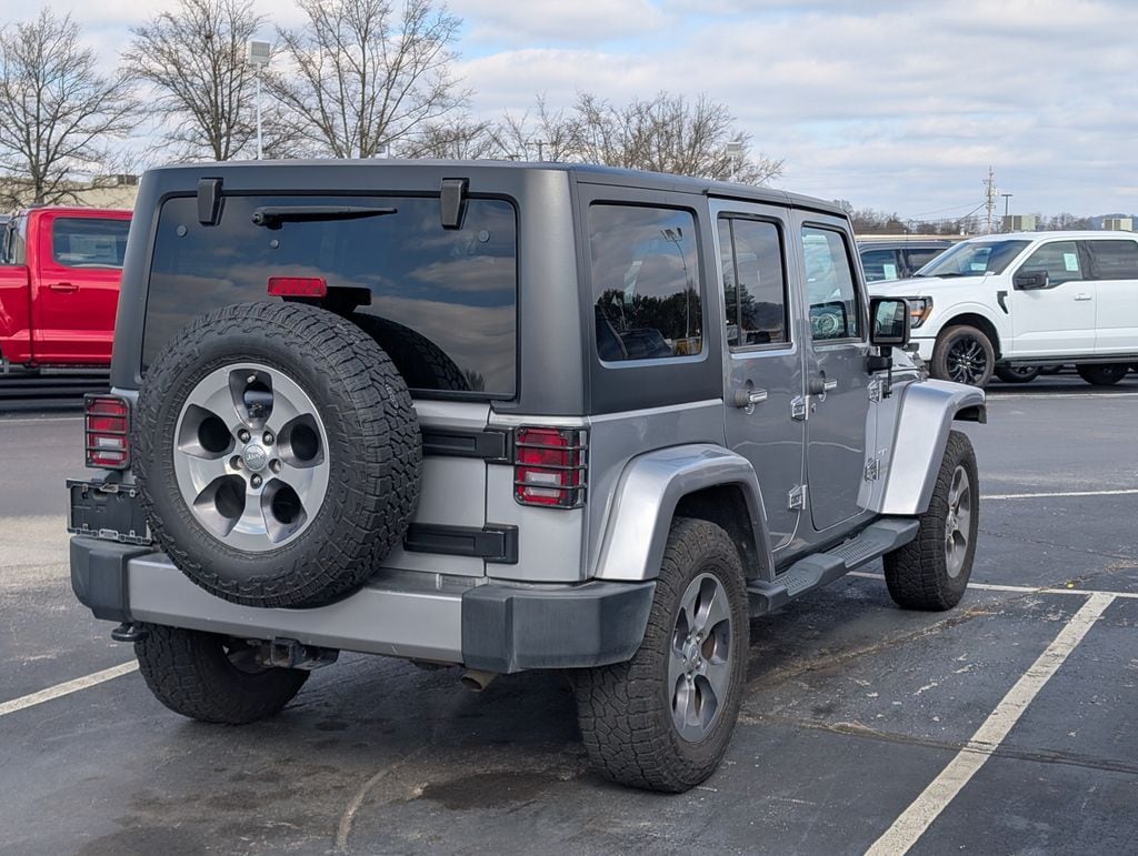 Used 2016 Jeep Wrangler Unlimited Sahara SUV