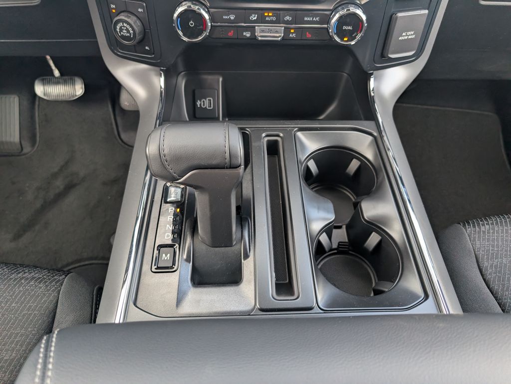 2026 Ford F-150 XLT - Photo 16