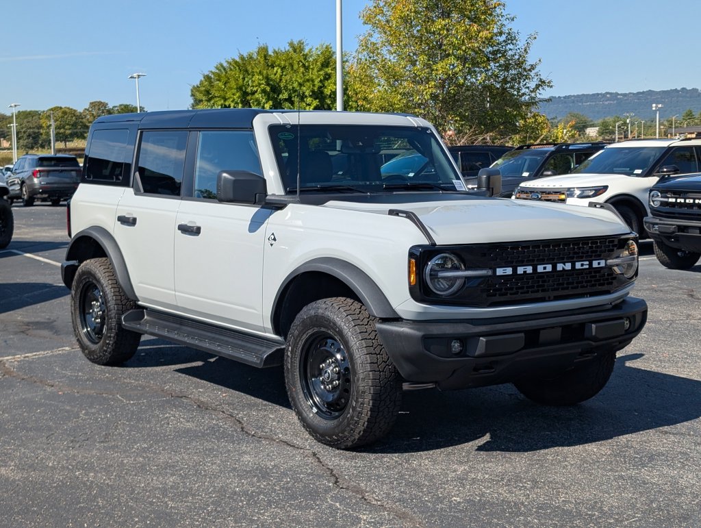 New 2026 Ford Bronco Outer Banks SUV