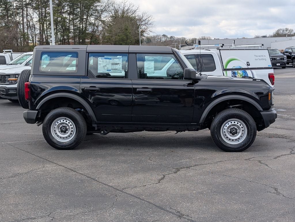 New 2025 Ford Bronco Base SUV