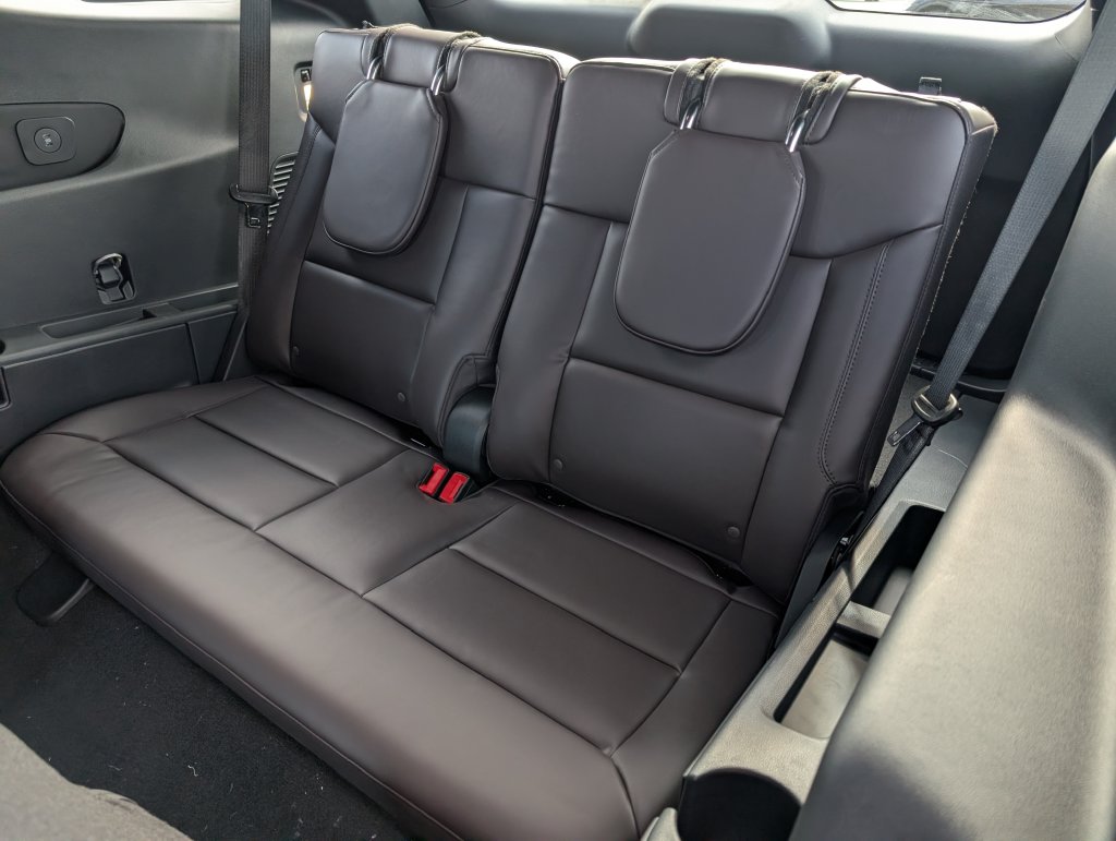 2026 Ford Explorer Platinum - Photo 6