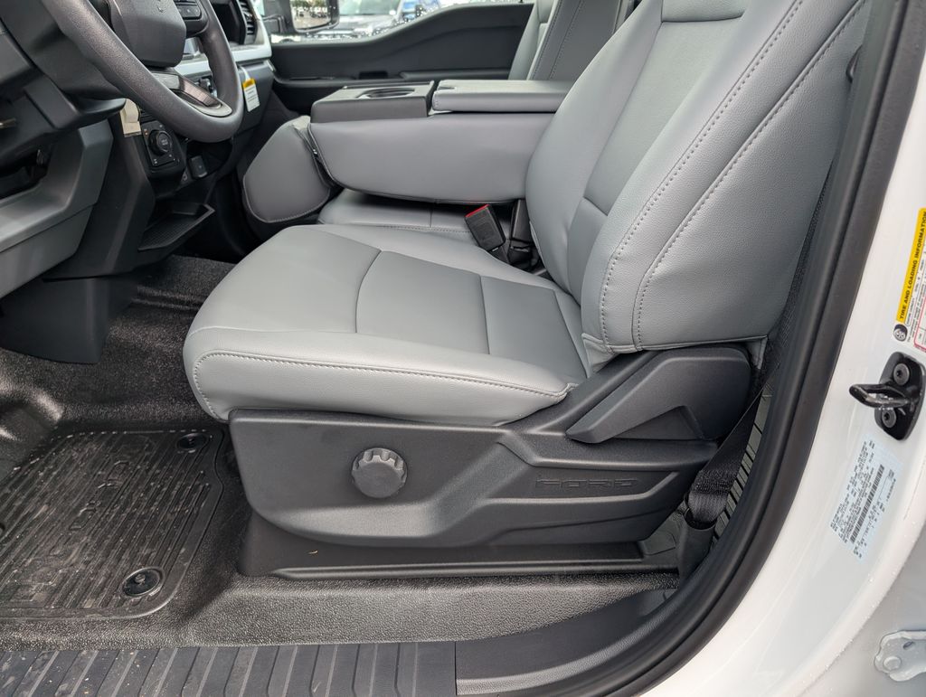 2026 Ford F-250 Super Duty XL - Photo 8