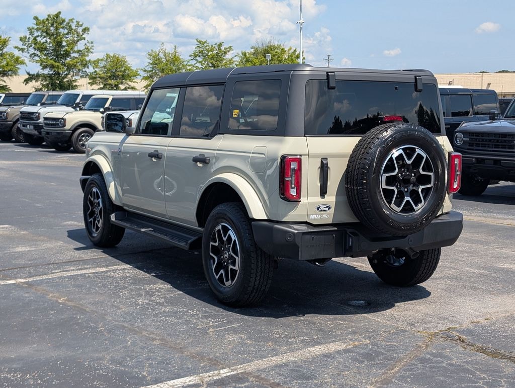 New 2026 Ford Bronco Outer Banks SUV