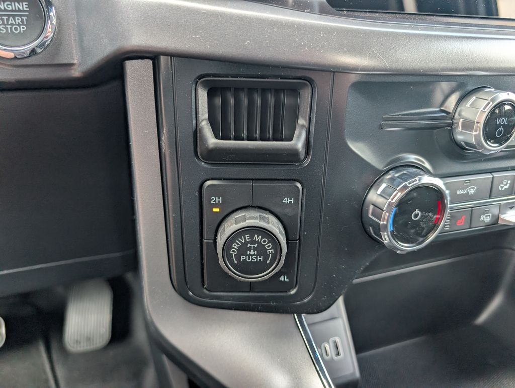 2026 Ford F-150 XLT - Photo 12