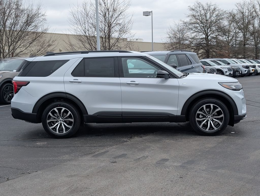 New 2026 Ford Explorer ST-Line SUV