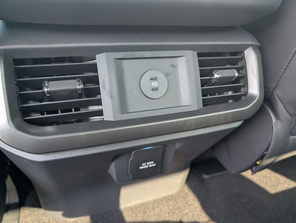 2025 Ford F-150 Lariat - Photo 11