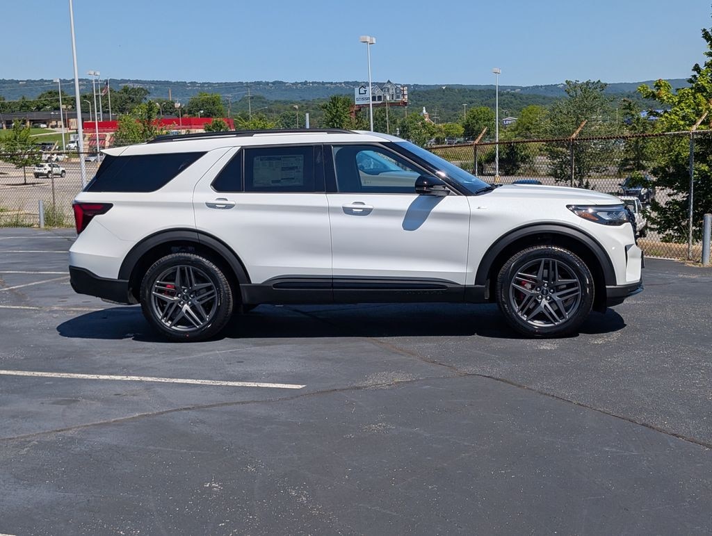 New 2026 Ford Explorer ST-Line SUV