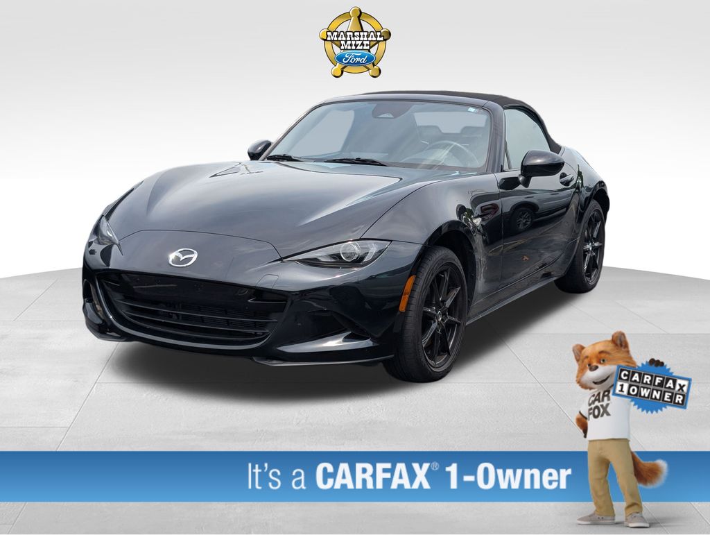 2025 Mazda MX-5 Miata Sport's photo