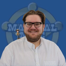 Staff member Aaron Adams from ID_6f128f