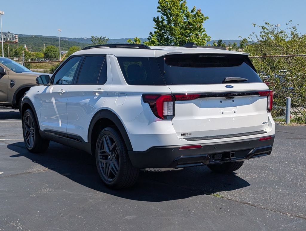 New 2026 Ford Explorer ST-Line SUV