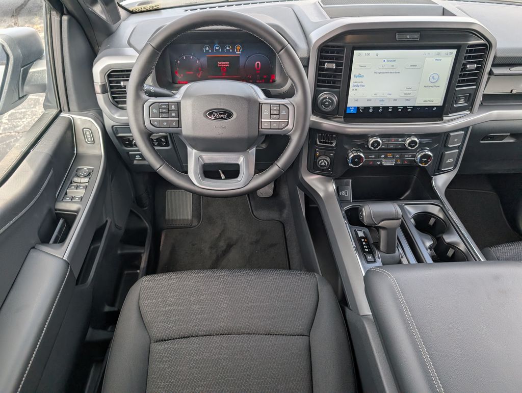 2026 Ford F-150 XLT - Photo 7