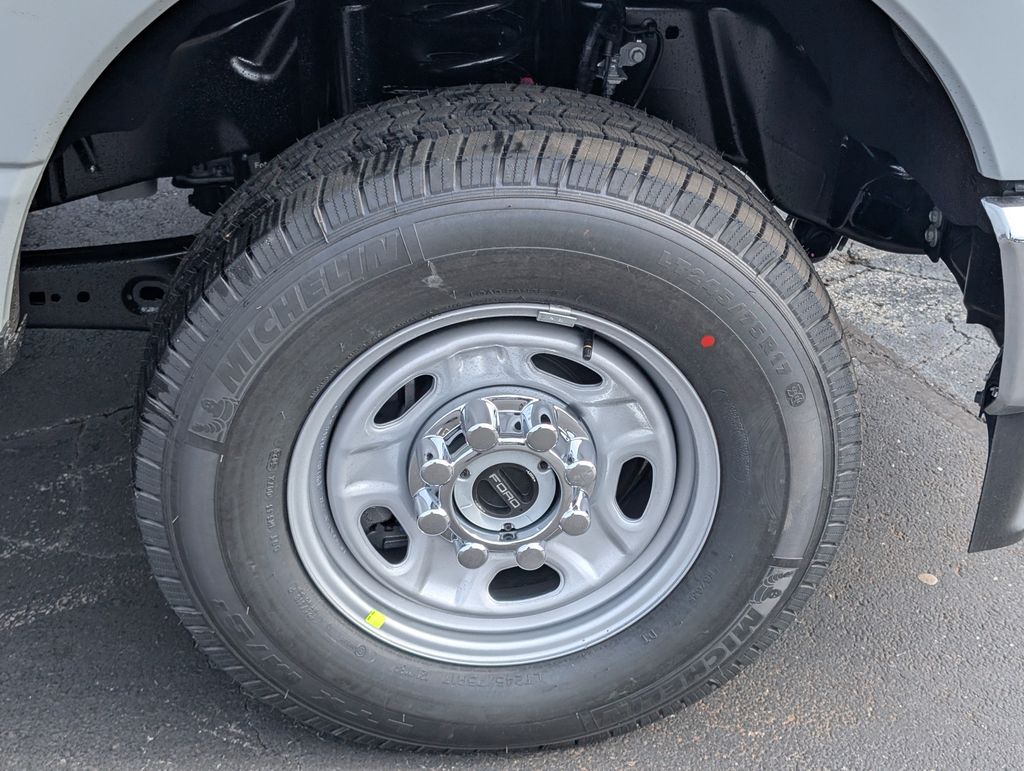 2026 Ford F-250 Super Duty XL - Photo 17