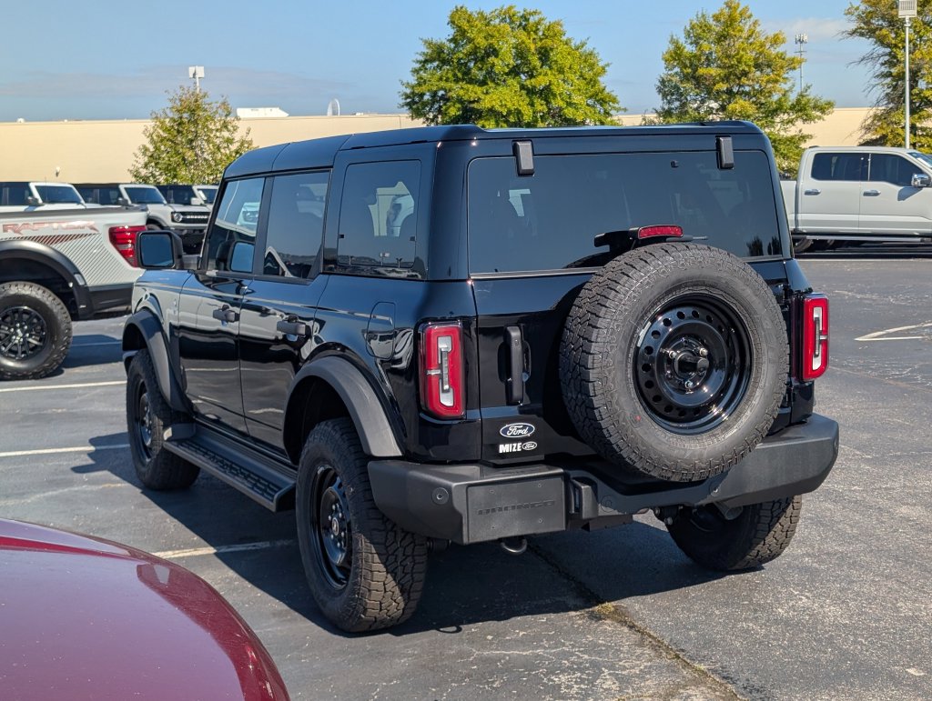 New 2026 Ford Bronco Outer Banks SUV