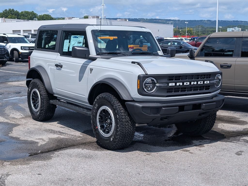 New 2026 Ford Bronco Base SUV