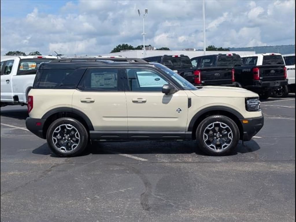 New 2025 Ford Bronco Sport Outer Banks SUV