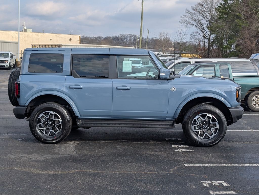 New 2025 Ford Bronco Outer Banks SUV