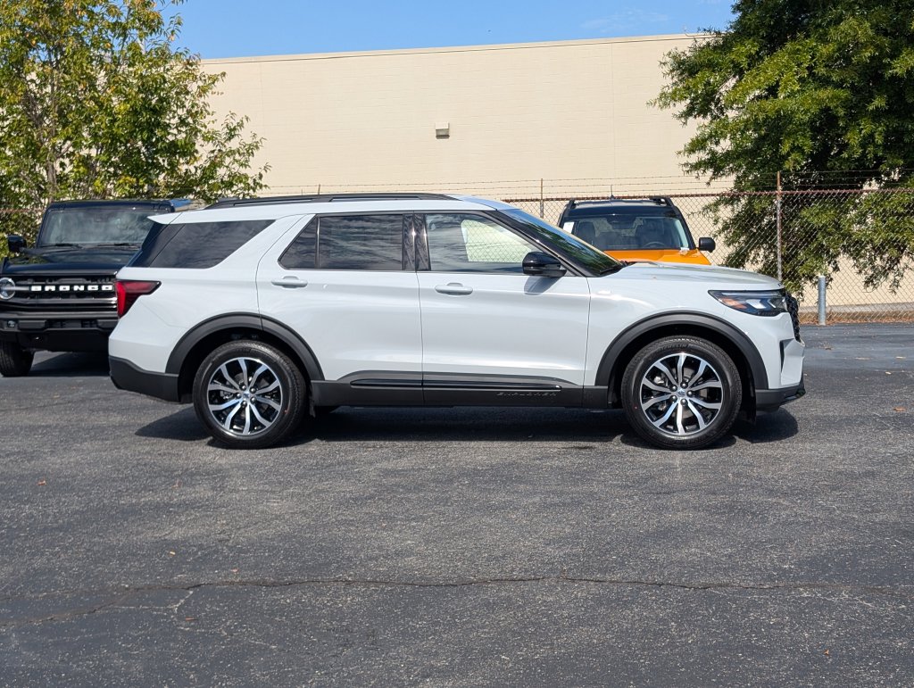 New 2027 Ford Explorer ST-Line SUV