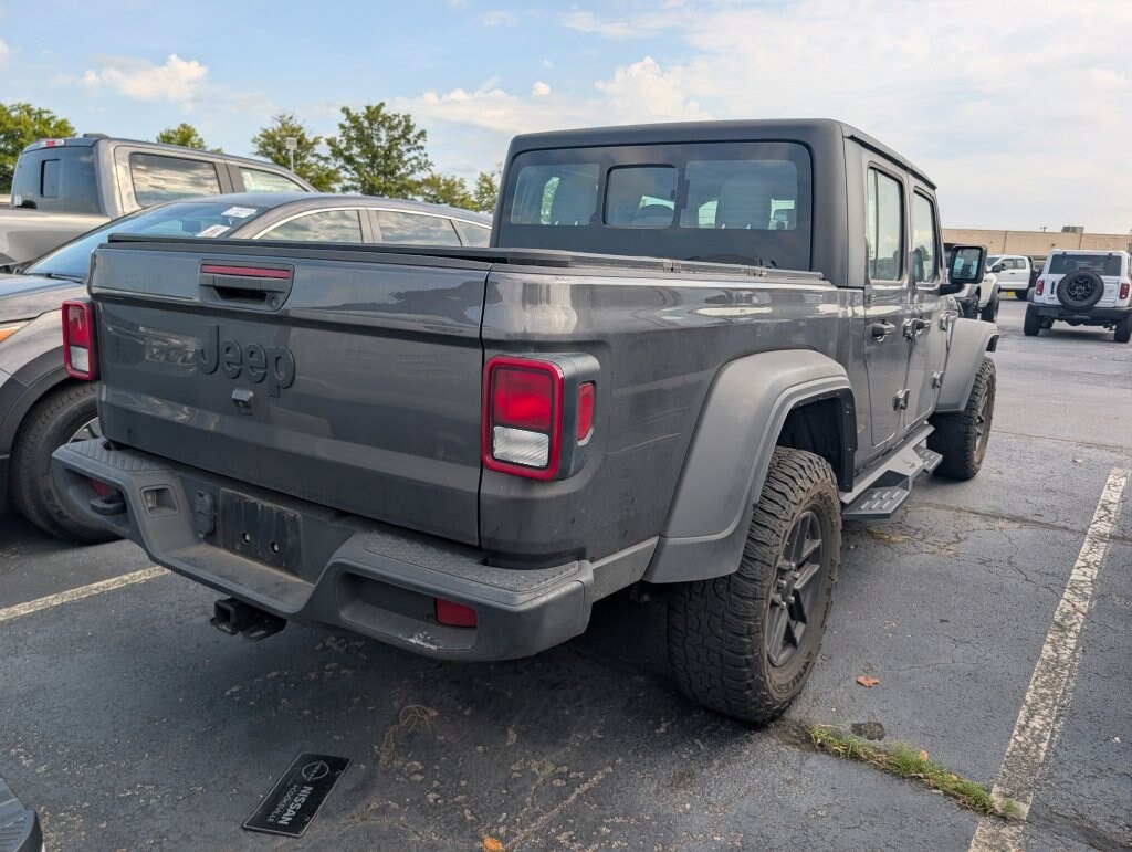Used 2024 Jeep Gladiator Sport Truck