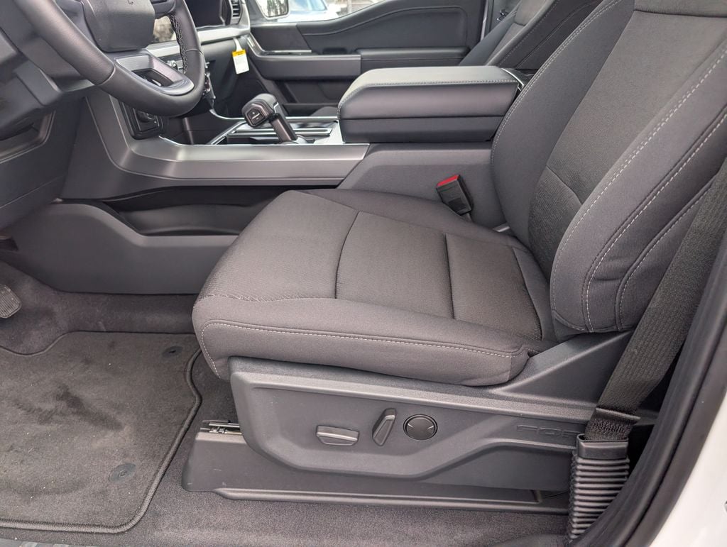 2026 Ford F-150 XLT - Photo 8